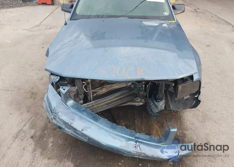 2006 Ford Mustang V6 z USA, uszkodzony, nr VIN 1ZVFT80N165101035